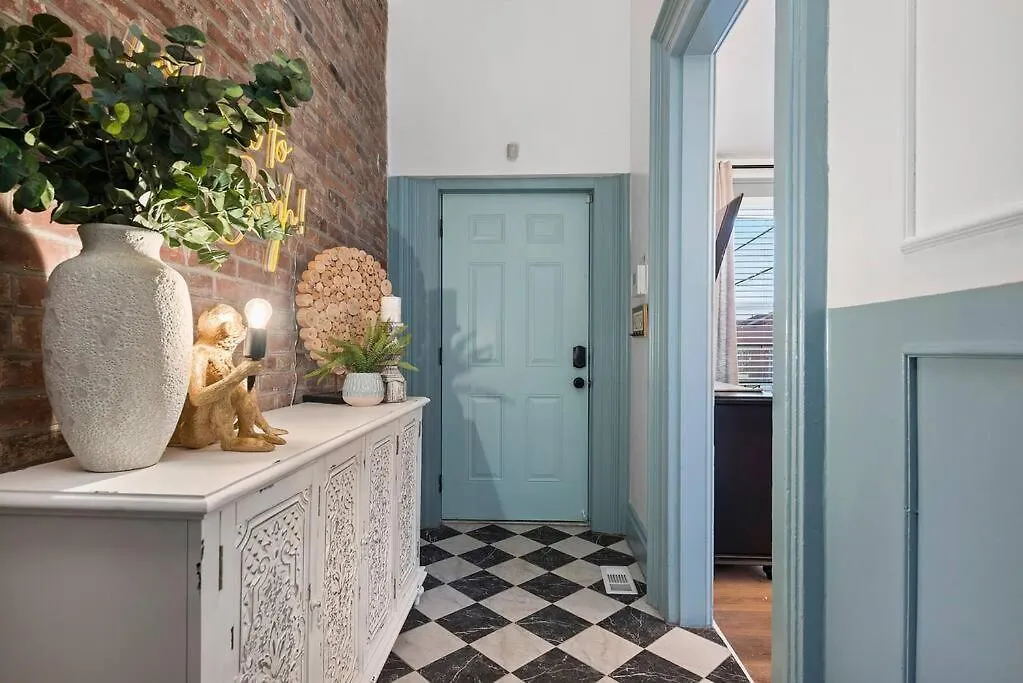 펜션 New! High-End Manchester Home W/ A Hot Tub 피츠버그 미국