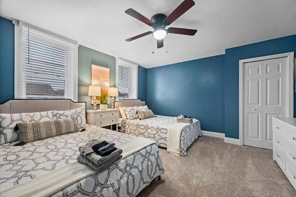 New! High-End Manchester Home W/ A Hot Tub 피츠버그 0*,